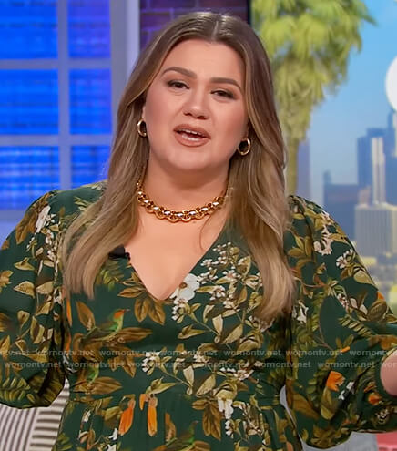 Kelly's green floral print dress on The Kelly Clarkson Show
