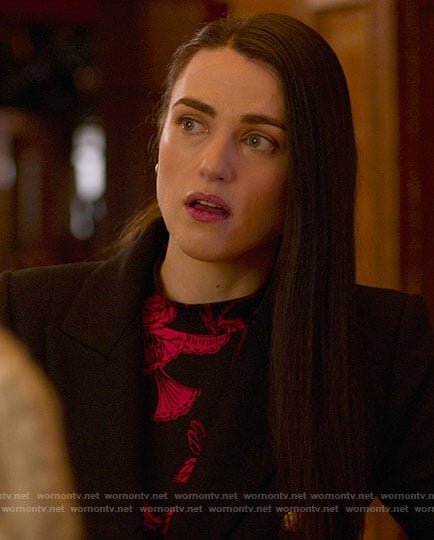 Lena's black and red floral top on Supergirl