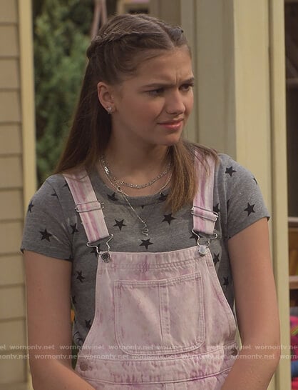 Presley's gray star print tee and denim overalls on Side Hustle