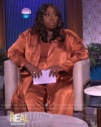 Loni's satin duster jacket and pants on The Real