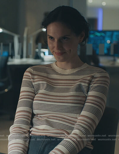 Rian's white stripe ribbed sweater on Billions