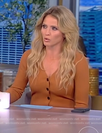 Sara's brown button down ribbed dress on The View