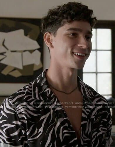 Troy's zebra shirt on American Horror Story