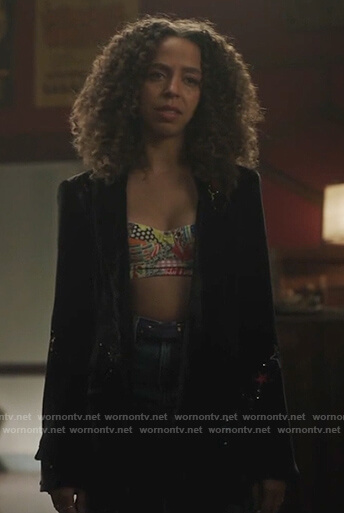Valerie's velvet star embroidered blazer on Riverdale