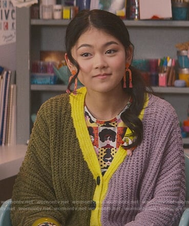 Claudia's colorblock cropped cardigan on The Baby-Sitters Club