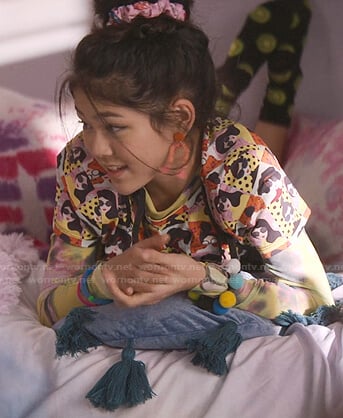 Claudia's girl print tee on The Baby-Sitters Club