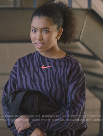 Jessi's purple zebra print sweatshirt on The Baby-Sitters Club