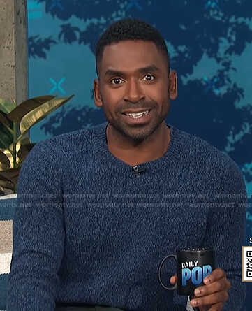 Justin's blue sweater on E! News Daily Pop