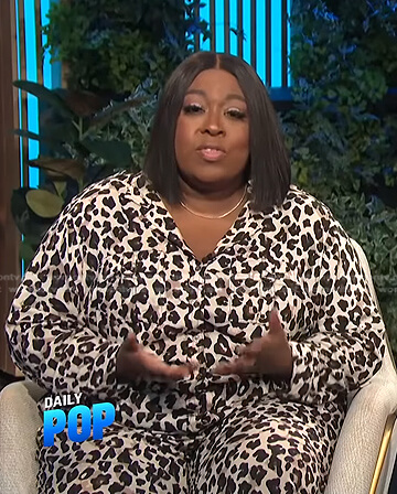 Loni's leopard print jumpsuit on E! News Daily Pop