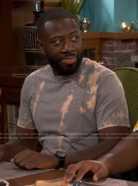 Malcolm's tie dye t-shirt on The Neighborhood