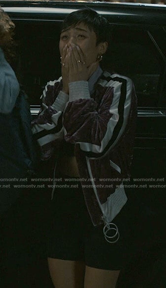 Margot's pink velvet bomber jacket on I Know What You Did Last Summer