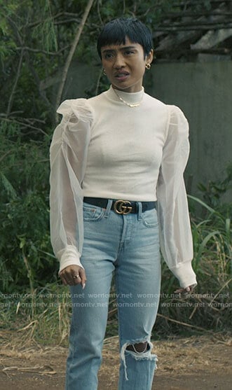 Margot's white puff sleeve sweater and ripped jeans on I Know What You Did Last Summer