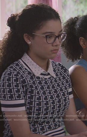 Mary-Anne's geometric print top on The Baby-Sitters Club