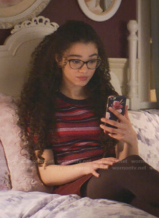 Mary-Anne’s metallic striped top on The Baby-Sitters Club