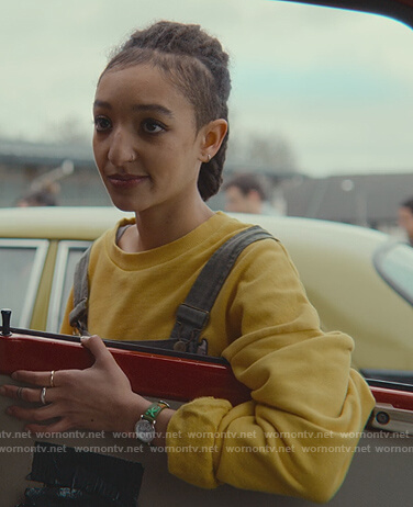 Ola's yellow banana sweatshirt on Sex Education