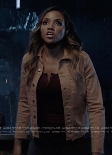 Sophie's beige denim jacket on Batwoman