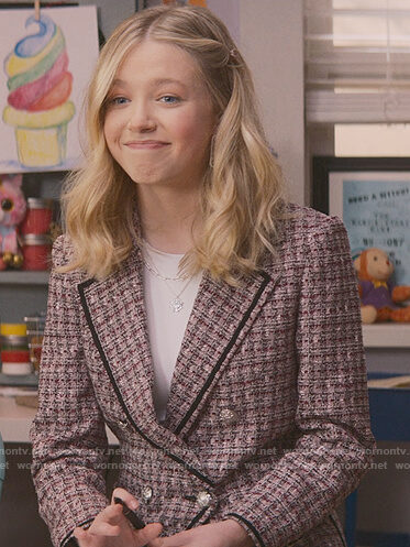 Stacey's pink tweed blazer on The Baby-Sitters Club