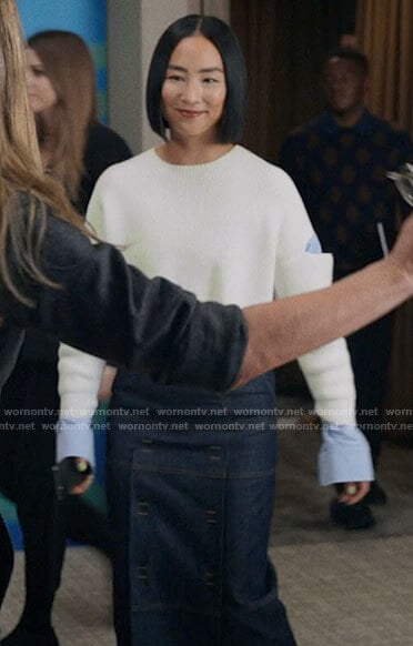 Stella's layered sweater on The Morning Show
