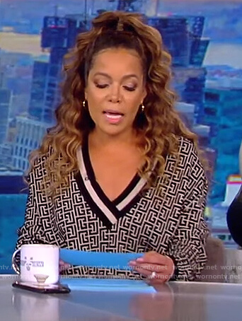 Sunny's monogram sweater on The View