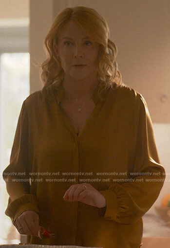 Tina's gold blouse on The L Word Generation Q