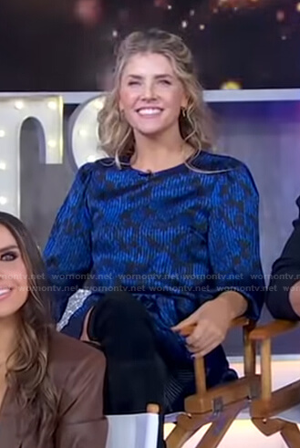 Amanda Kloots's blue floral dress on Good Morning America