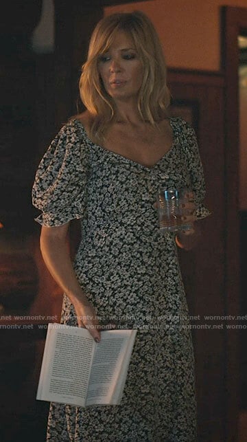 Beth's floral midi dress with puff sleeves on Yellowstone