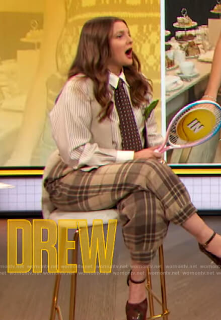 Drew's brown plaid pants on The Drew Barrymore Show