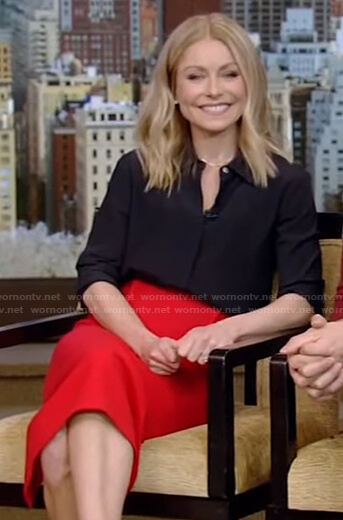 Kelly's red pencil skirt on Live with Kelly and Ryan