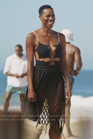 Molly's black cut out top on Insecure
