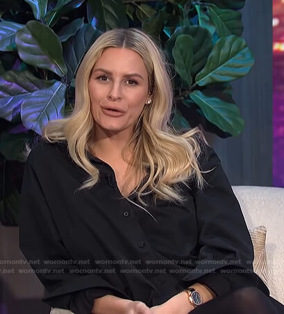 Morgan's black oversized shirt on E! News Nightly Pop