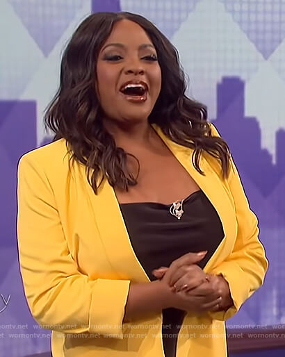 Sherri Shepherd's yellow blazer on The Wendy Williams Show