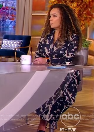 Sunny's blue printed dress on The View