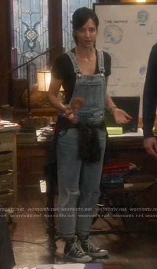 Zari's denim overalls on Legends of Tomorrow