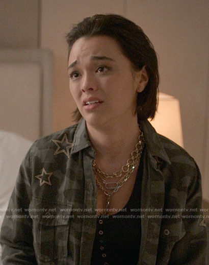 Alicia's camo and star shirt on The Sex Lives of College Girls