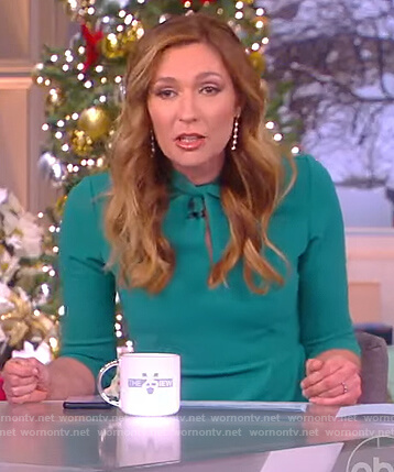 Amanda Carpenter's green twist neck dress on The View