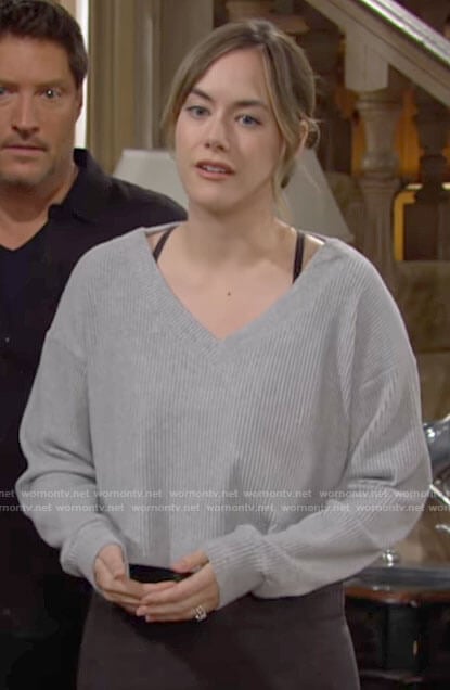 Hope's grey cropped v-neck top on The Bold and the Beautiful