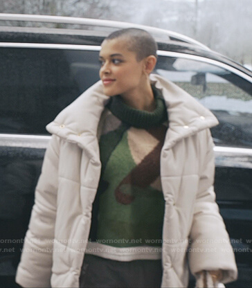 Julien's abstract print sweater and white puffer jacket on Gossip Girl