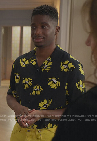 Julien's black floral print shirt on Emily in Paris