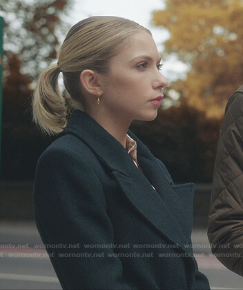 Kate's green coat on Gossip Girl