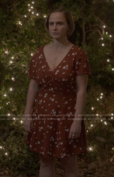 Kimberly's daisy print dress on The Sex Lives of College Girls