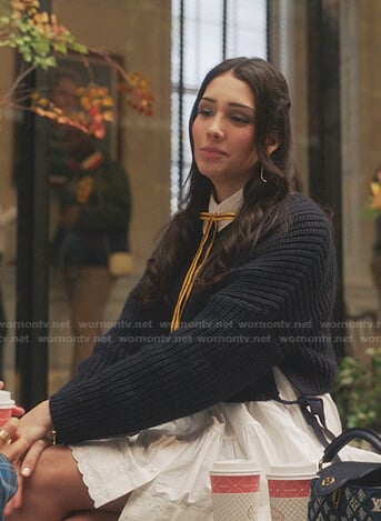 Luna's navy ribbed cropped sweater on Gossip Girl