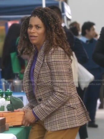 Maggie's beige plaid blazer on Greys Anatomy
