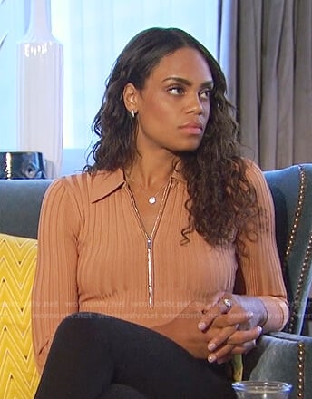Michelle's beige ribbed zip polo on The Bachelorette
