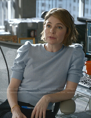 Taylor's blue puff sleeve sweater on Bull