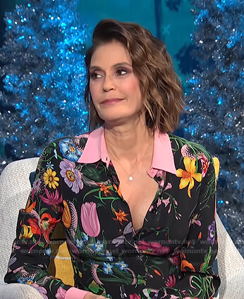 Teri Hatcher’s black floral dress on E! News Daily Pop