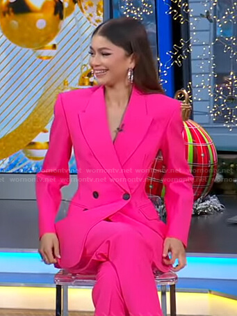 Zendaya's pink double breasted blazer on Good Morning America