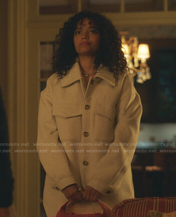 zoya's white shirt jakcet on Gossip Girl