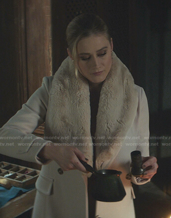 Temperance Hudson's white fur collar coat on Nancy Drew