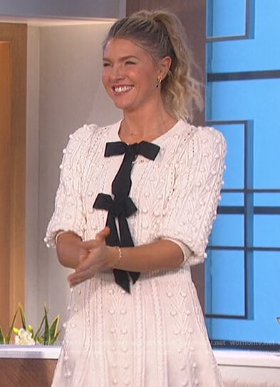 Amanda's white bow mini sweater dress on The Talk