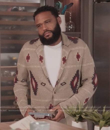 Andre's beige geometric cardigan on Black-ish